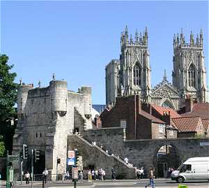 Picture of Bootham Bar York from Exhibitiion Square.